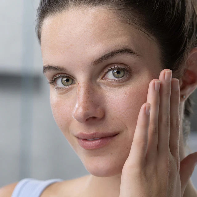 CUIDADOS PARA A PELE SENSÍVEL COM VERMELHIDÃO  (SENSIFINE AR)