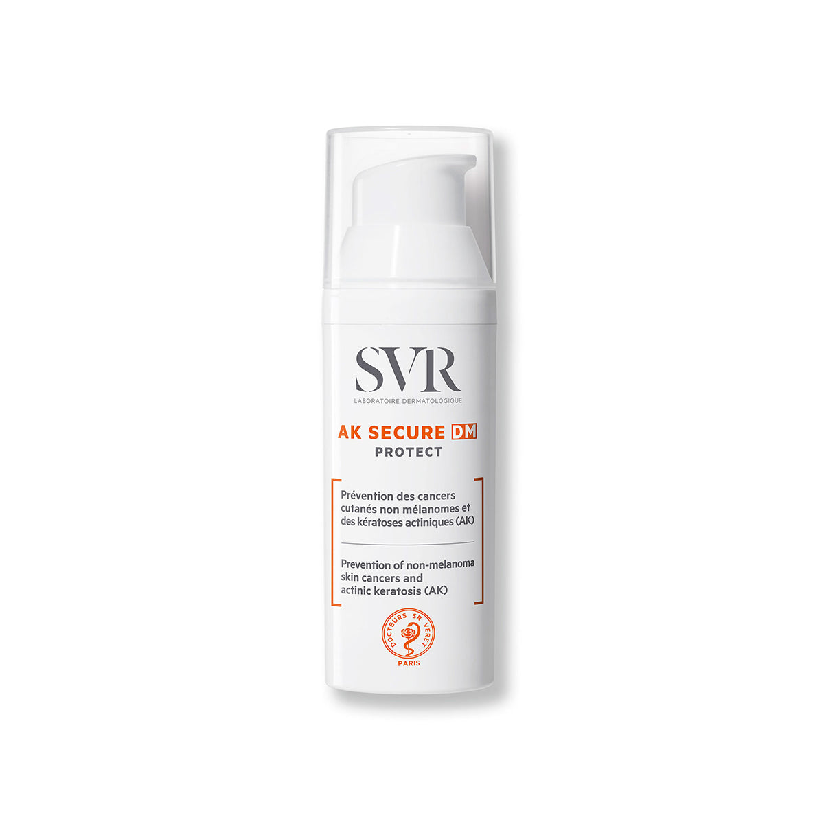 Frasco branco de SVR AK SECURE DM Protect com tampa transparente e dispensador, contendo informações sobre proteção solar.